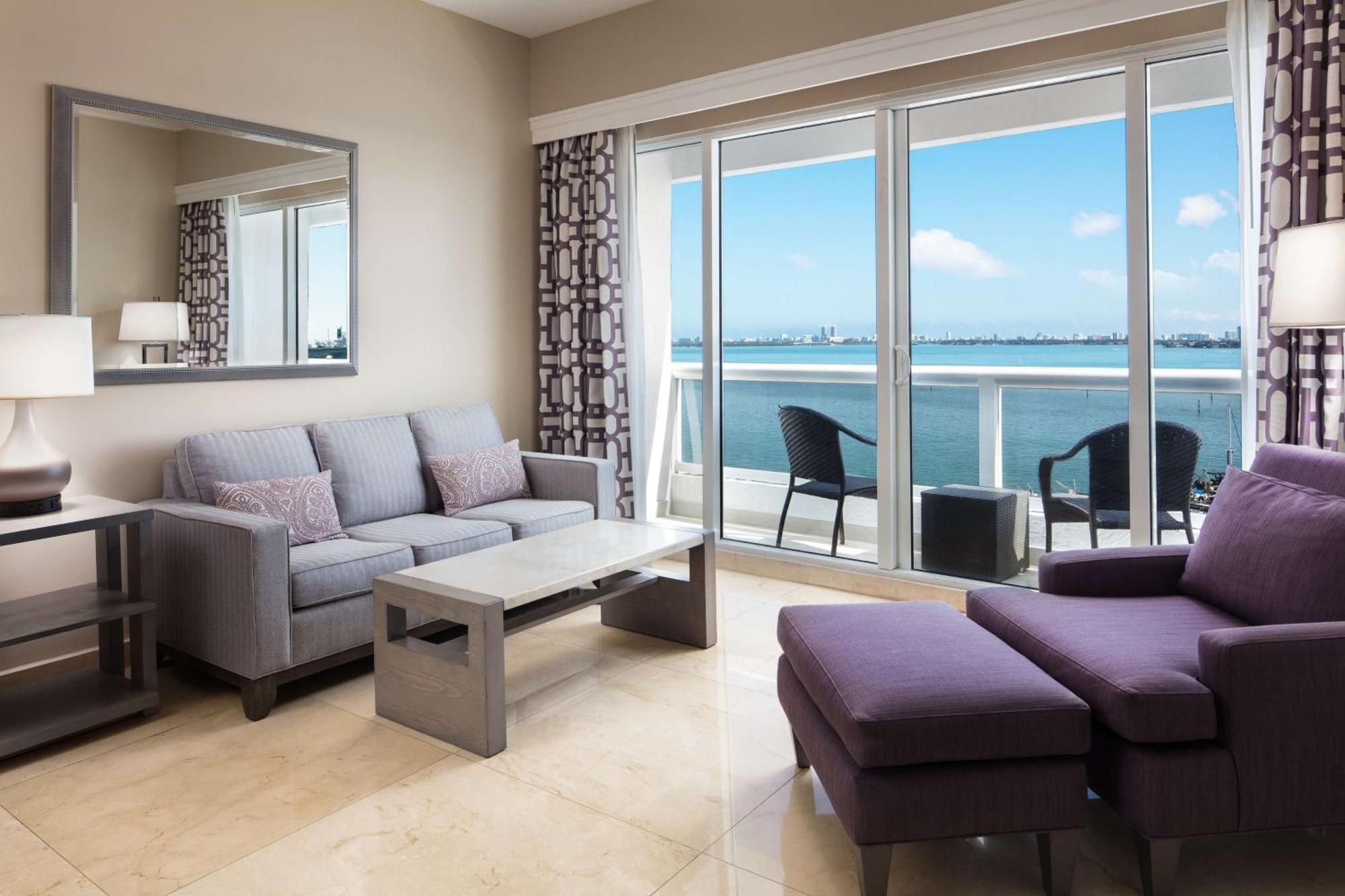 מיאמי Doubletree By Hilton Grand Hotel Biscayne Bay מראה חיצוני תמונה