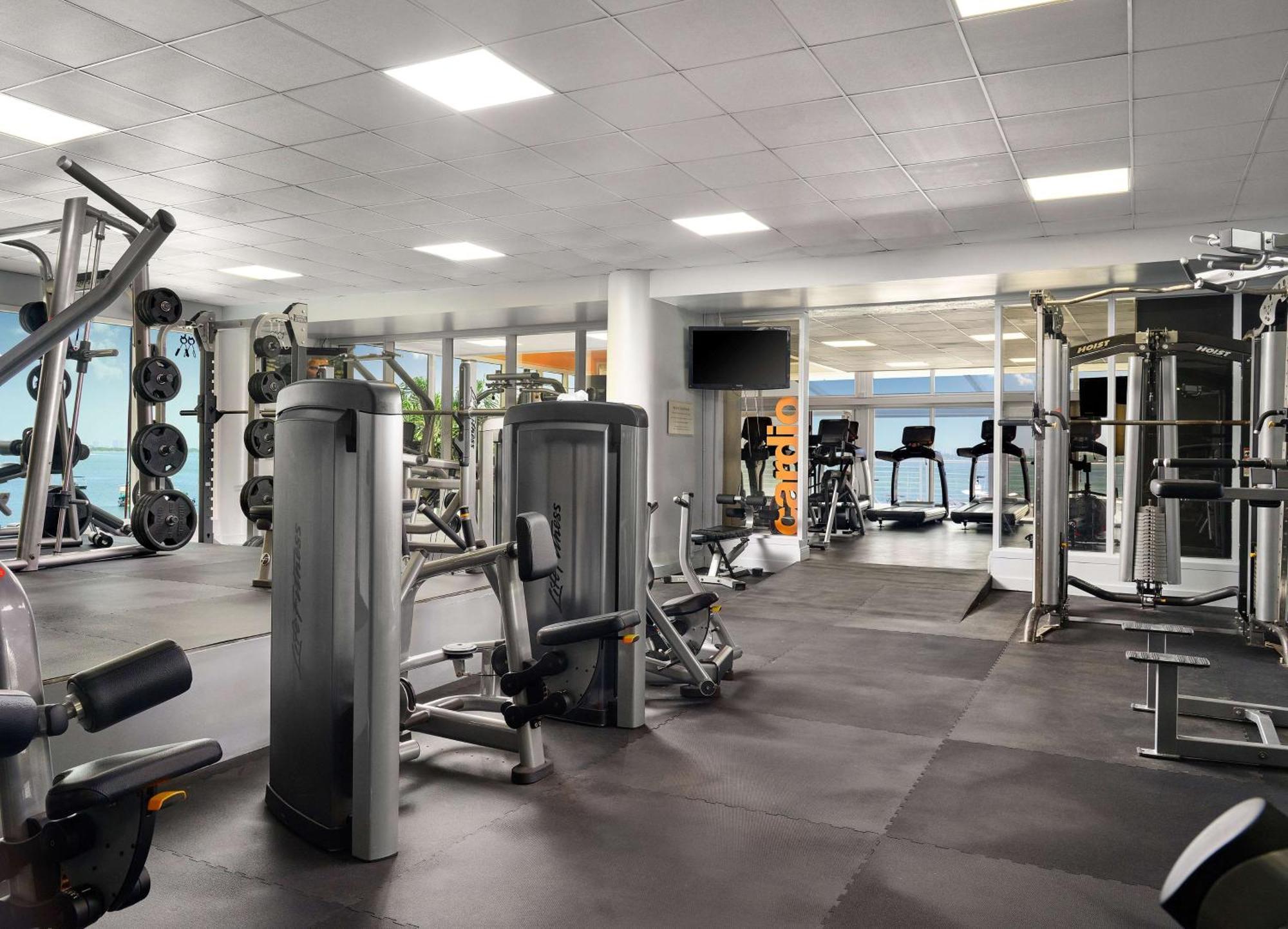 מיאמי Doubletree By Hilton Grand Hotel Biscayne Bay מראה חיצוני תמונה