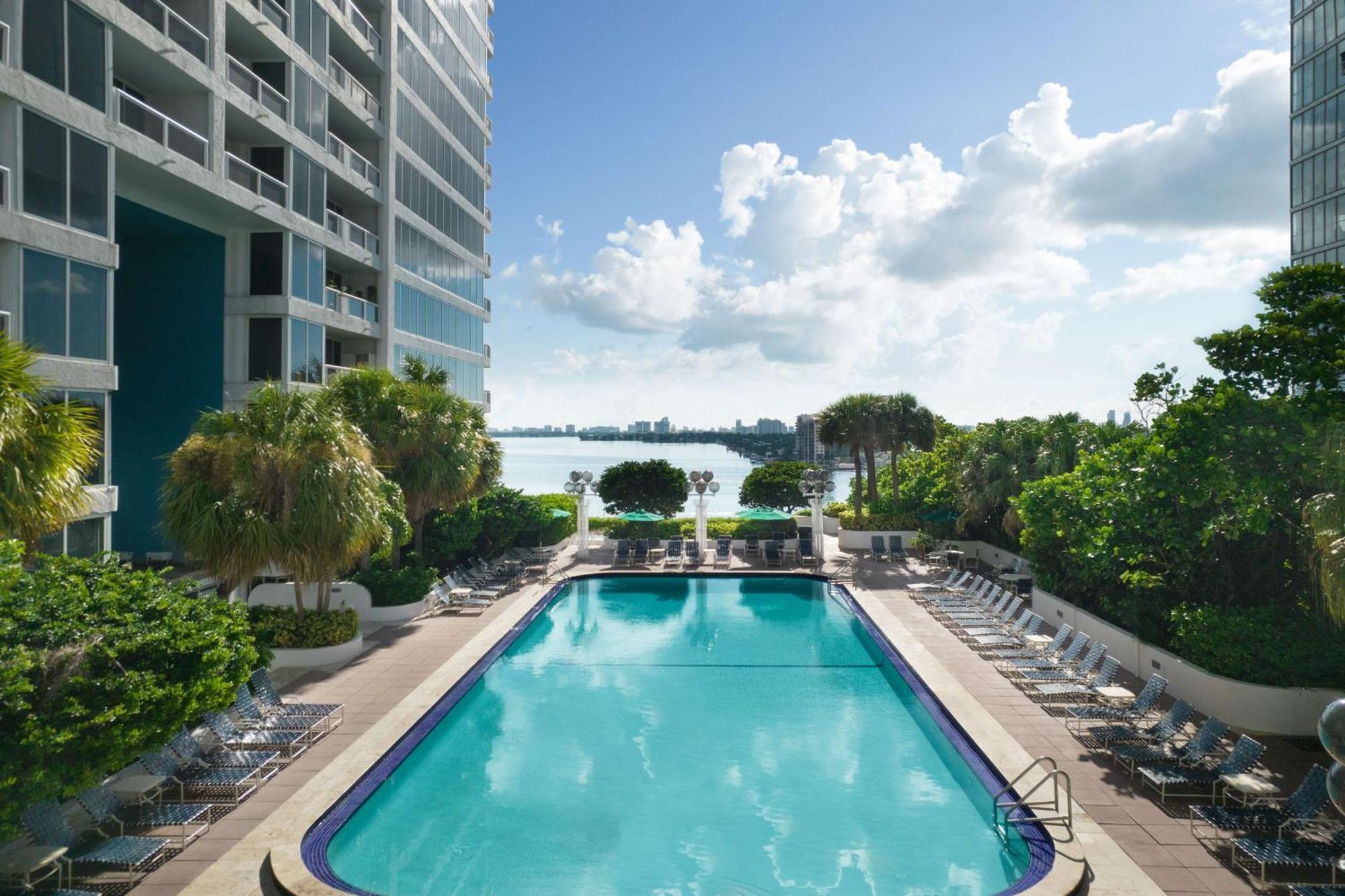 מיאמי Doubletree By Hilton Grand Hotel Biscayne Bay מראה חיצוני תמונה