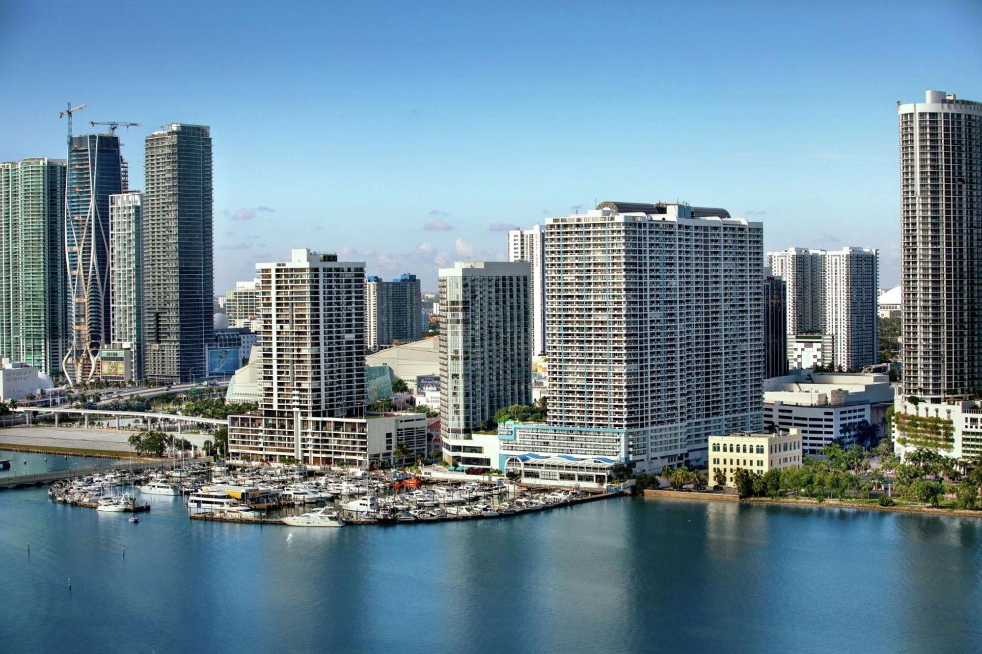 מיאמי Doubletree By Hilton Grand Hotel Biscayne Bay מראה חיצוני תמונה